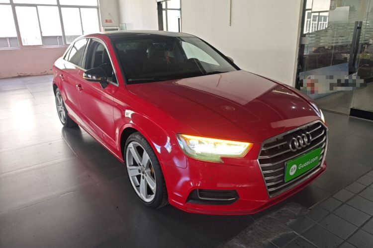 Audi A3 2018 car image #4