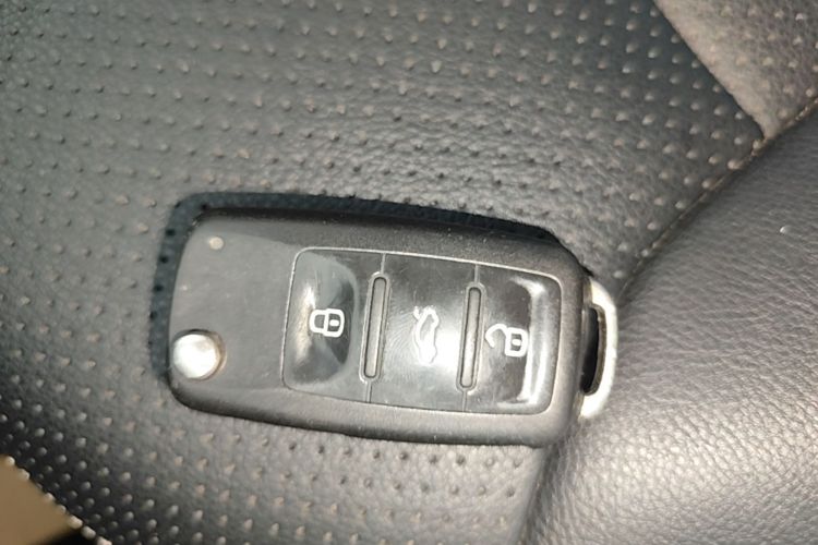 Volkswagen Polo 2017 #14 Volkswagen Polo 2017 car image #14