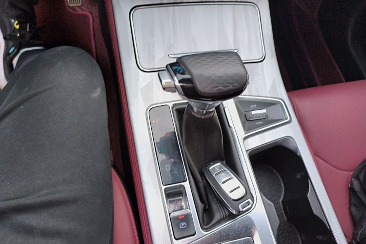 Jetour X70 PLUS 2024 #14 Jetour X70 PLUS 2024 car image #14