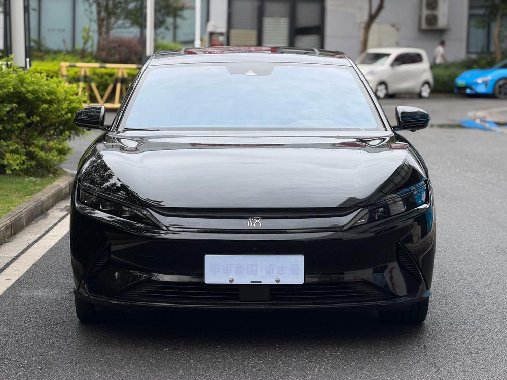 BYD Han 2022 car image #2
