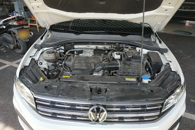 Volkswagen Bora 2022 car image #20