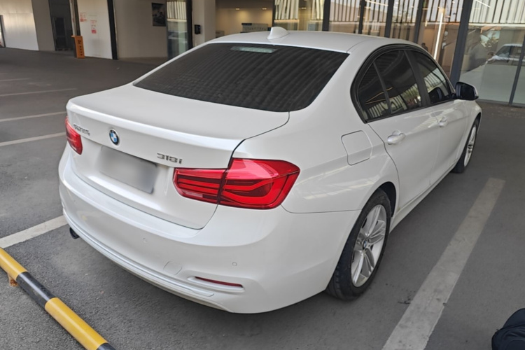 BMW 3 Series 2017 #5 BMW 3 Series 2017 car image #5