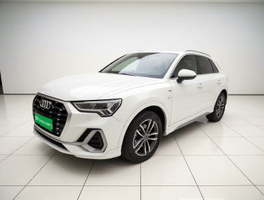 Audi Q3 2022 car image 