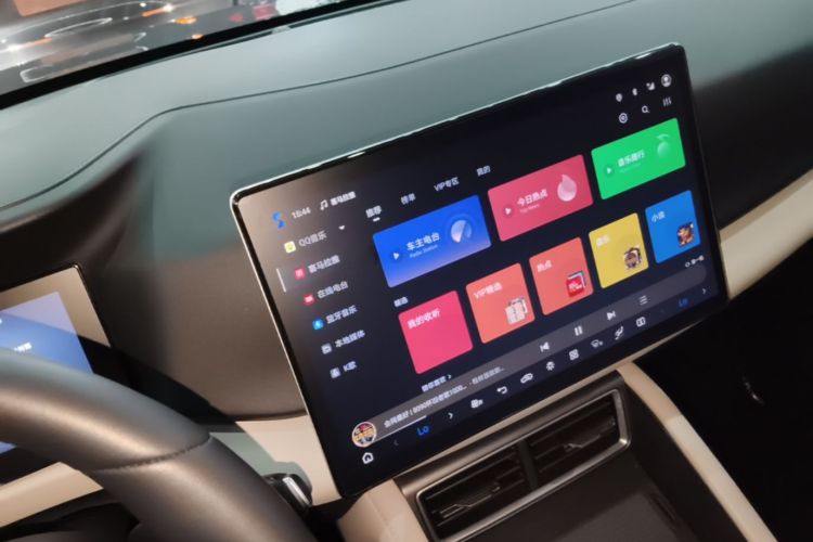 BYD YuanUP 2025 car image #13