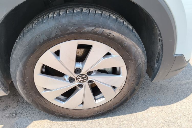 Volkswagen Tharu 2025 car image #9