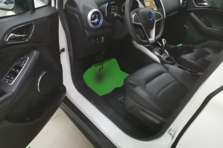BYD Yuan New Energy 2019 car image #16