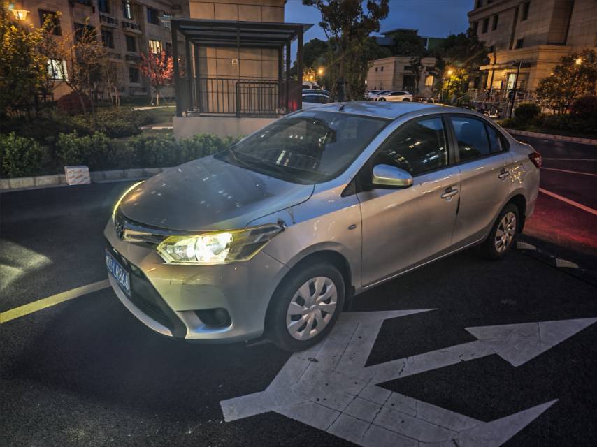 Toyota Vios 2015 Toyota Vios 2015 car image