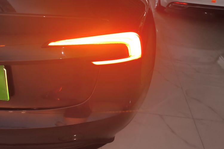Tesla Model 3 2024 #8 Tesla Model 3 2024 car image #8