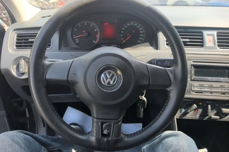 Volkswagen Santana 2016 car image #11