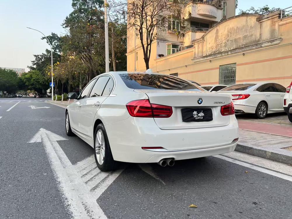 BMW 3 Series 2017 #4 BMW 3 Series 2017 car image #4