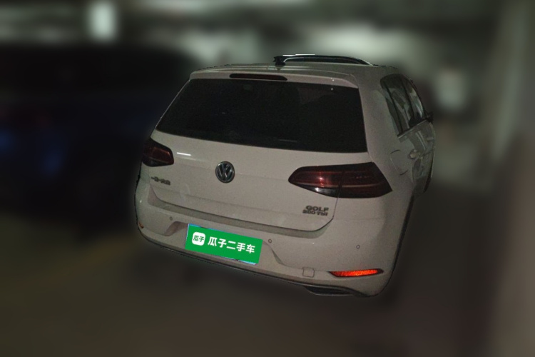 Volkswagen Golf 2020 car image #5
