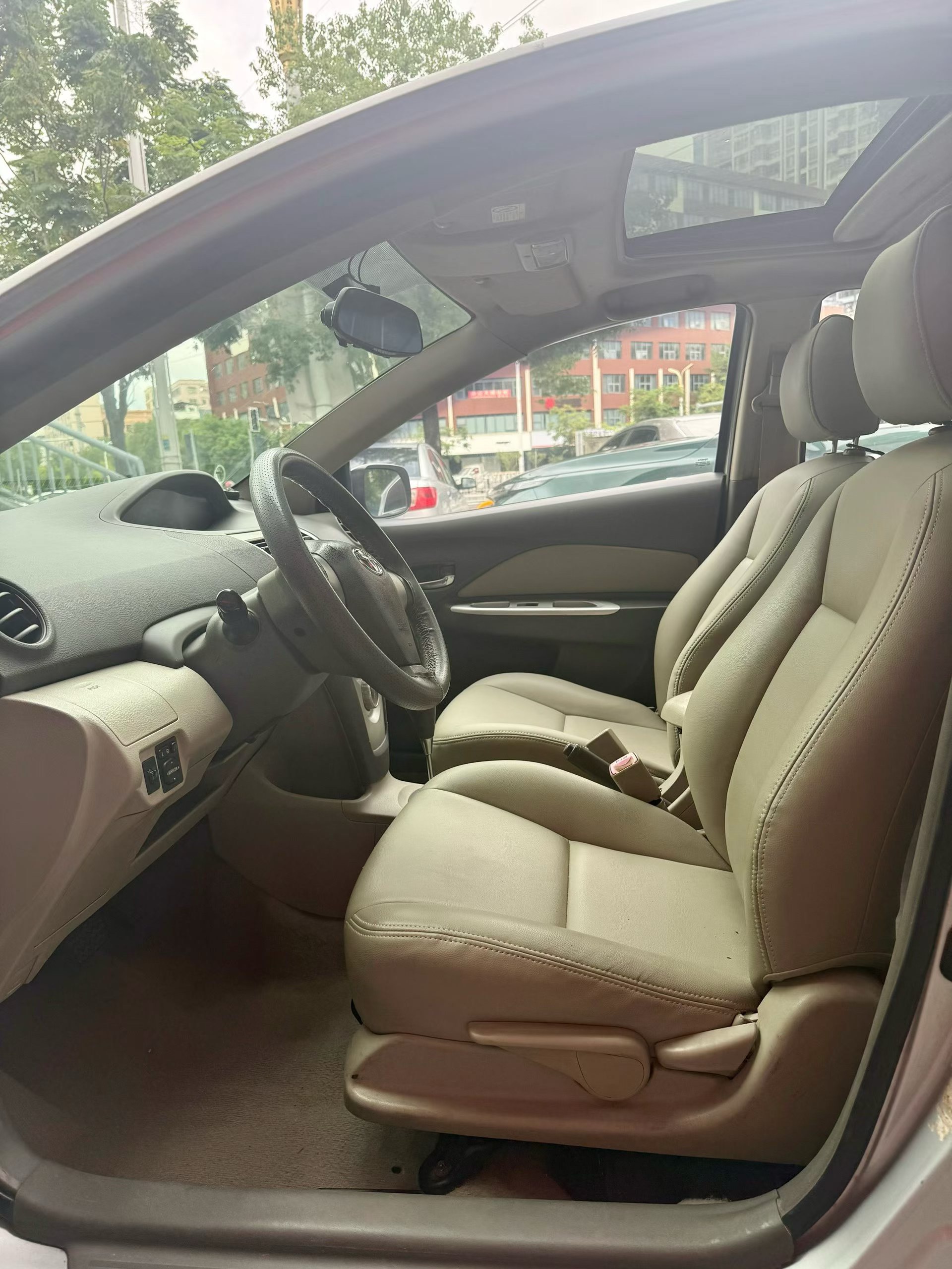 Toyota Vios 2012 #5 Toyota Vios 2012 صورة سيارة #5