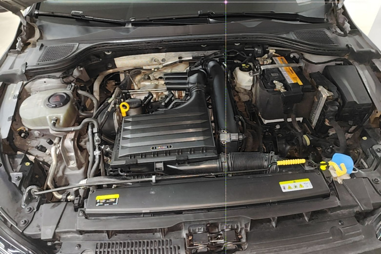 Volkswagen Golf 2022 car image #22