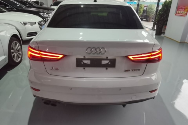 Audi A3 2019 car image #6