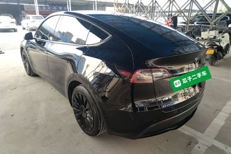 Tesla Model Y 2021 car image #5