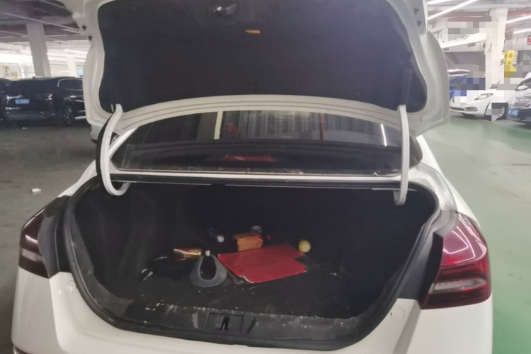 GEELY Emgrand 2021 car image #21