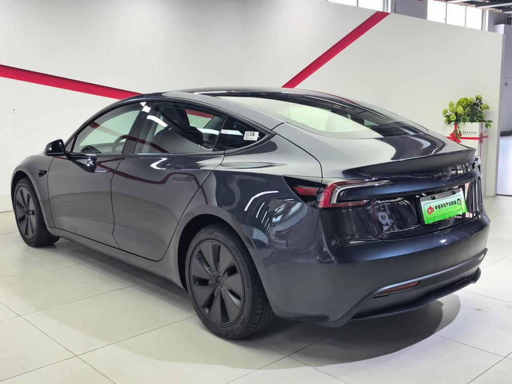 Tesla Model 3 2026 #4 Tesla Model 3 2026 car image #4
