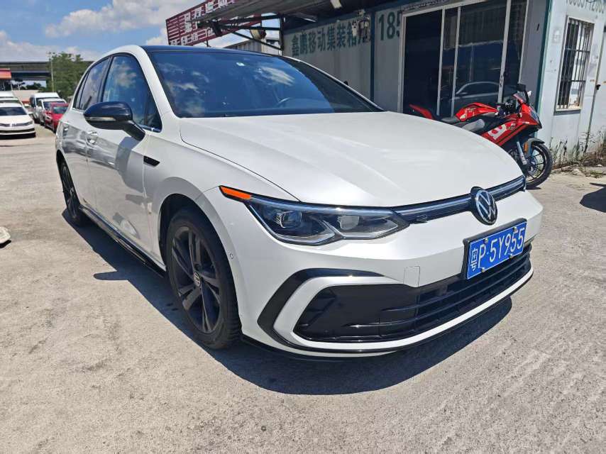 Volkswagen Golf 2022 car image 