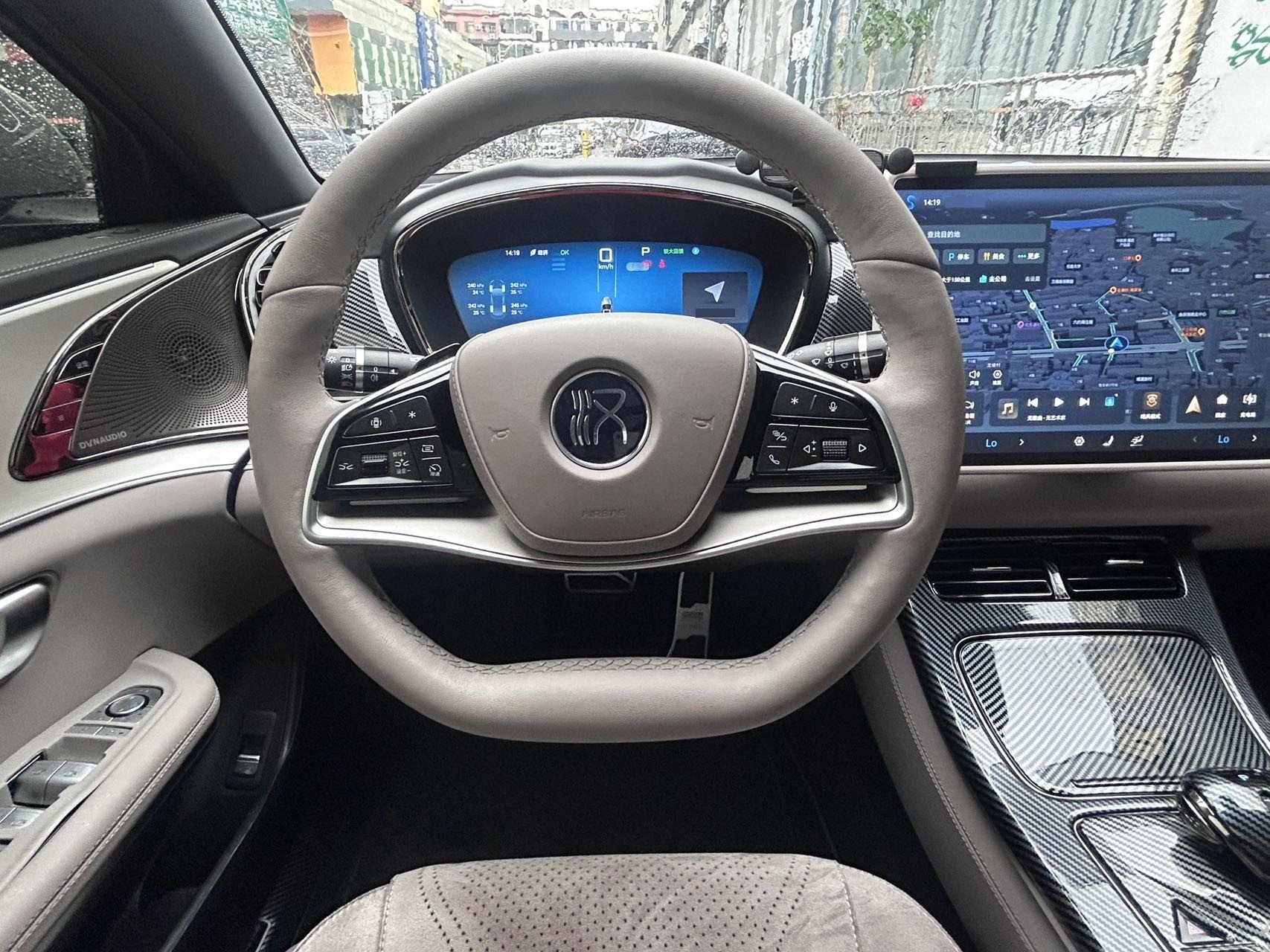 BYD Han 2025 car image #7