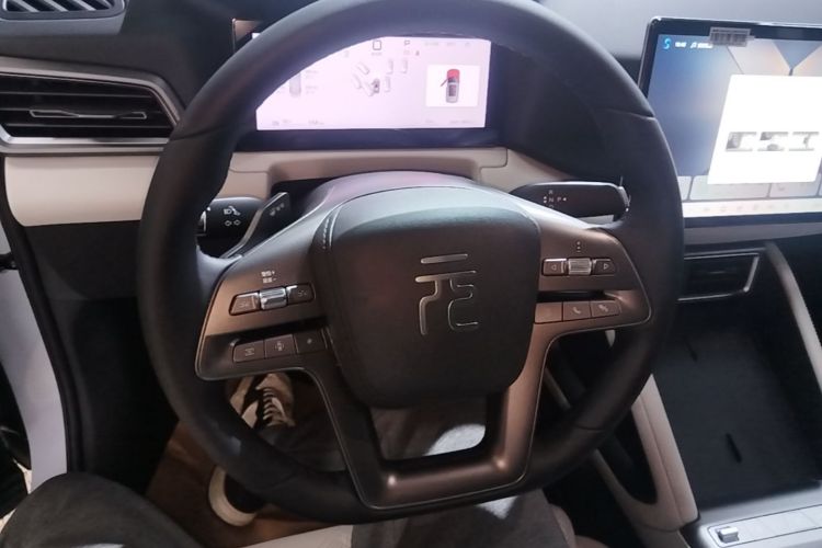 BYD YuanUP 2025 car image #11