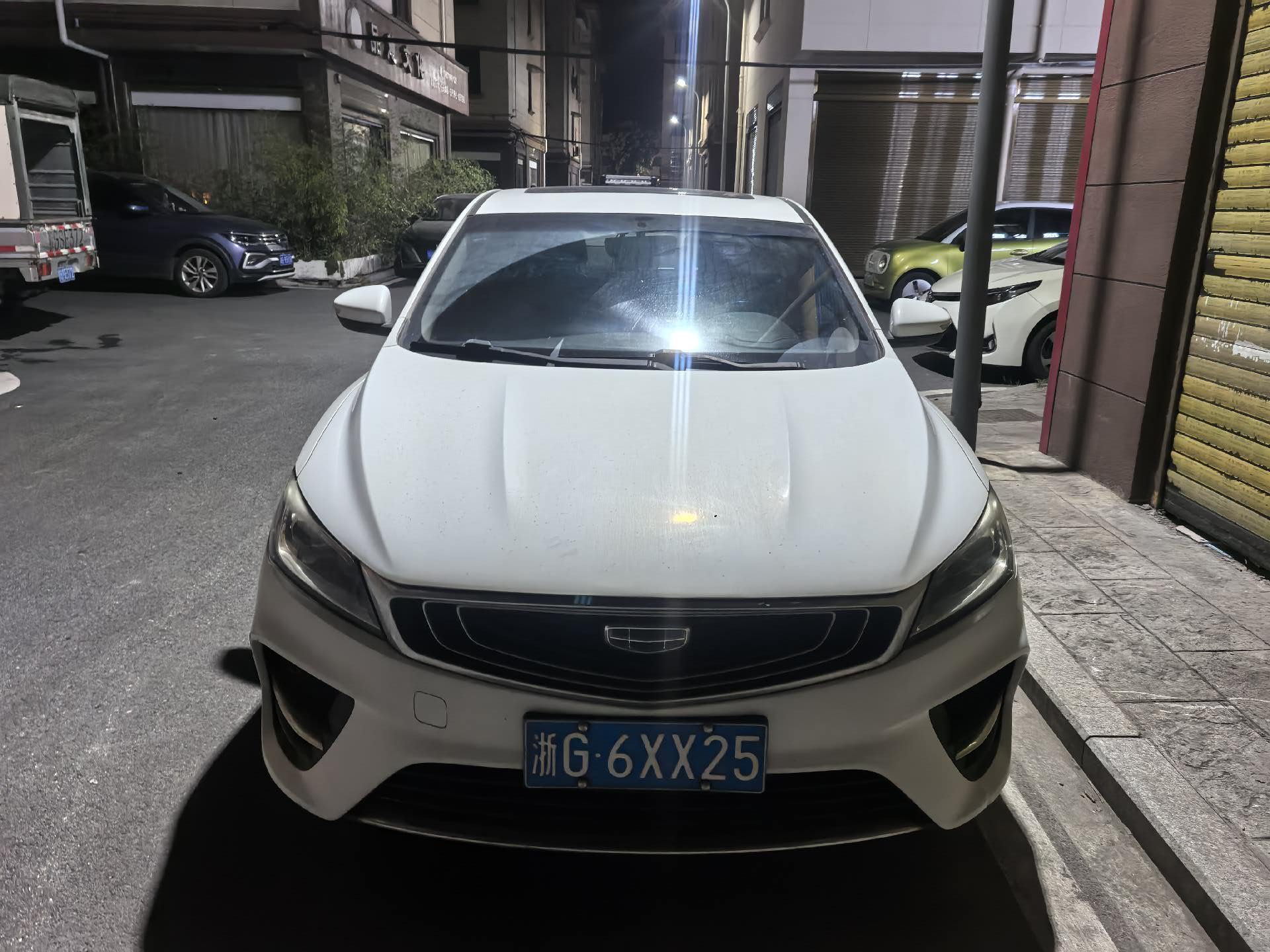 GEELY Binray 2019 imagen de coche #3