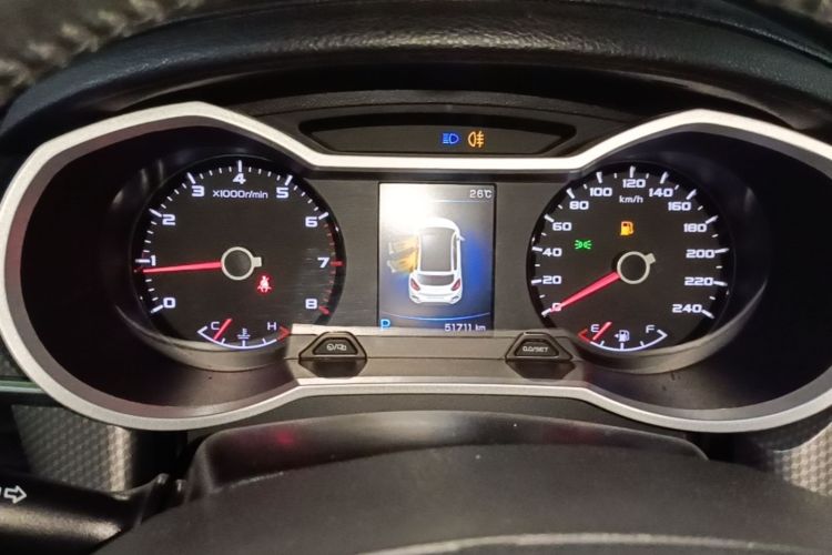 GEELY Emgrand GS 2018 car image #12