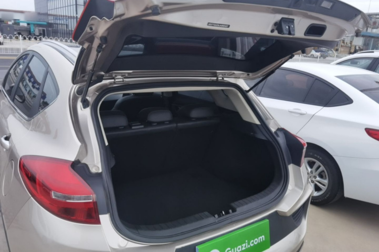 GEELY Emgrand GS 2019 #19 GEELY Emgrand GS 2019 car image #19