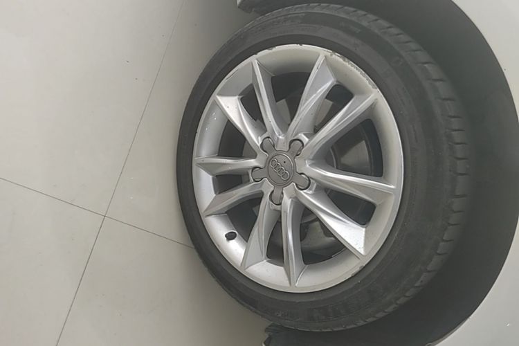 Audi A3 2015 car image #9