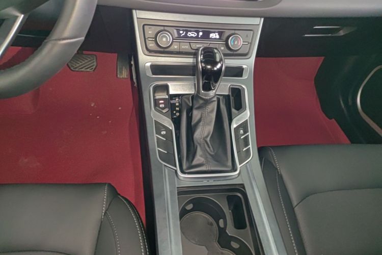 GEELY Emgrand 2020 #14 GEELY Emgrand 2020 صورة سيارة #14