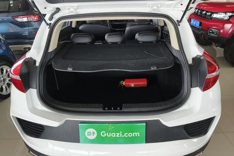 GEELY Emgrand GS 2018 car image #19