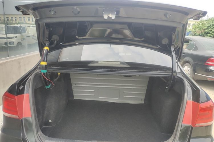 Volkswagen Santana 2017 #19 Volkswagen Santana 2017 car image #19