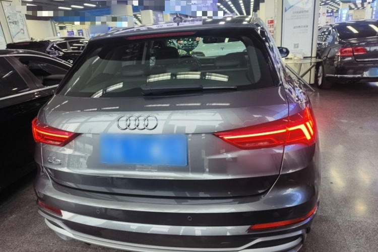 Audi Q3 2022 #4 Audi Q3 2022 car image #4