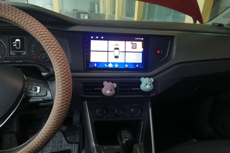 Volkswagen Polo 2020 car image #13
