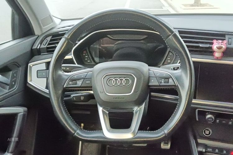 Audi Q3 2022 car image #12