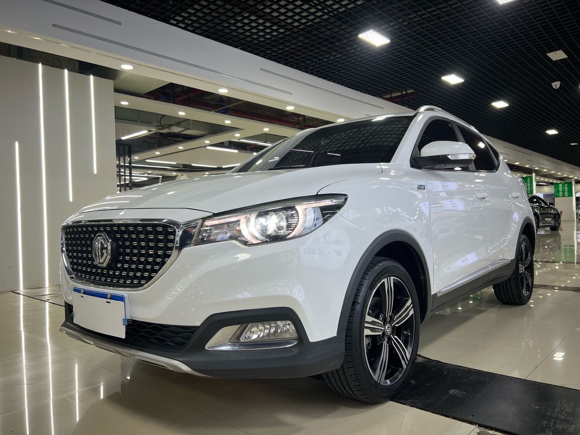 MG ZS 2018 MG ZS 2018 car image