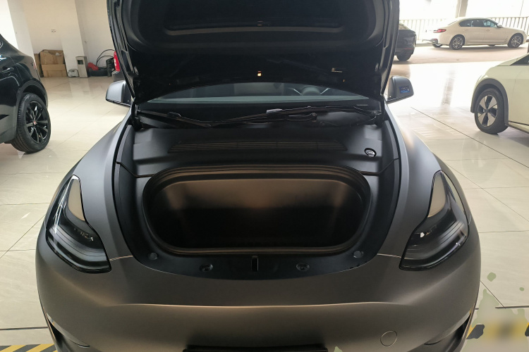 Tesla Model Y 2021 #20 Tesla Model Y 2021 car image #20
