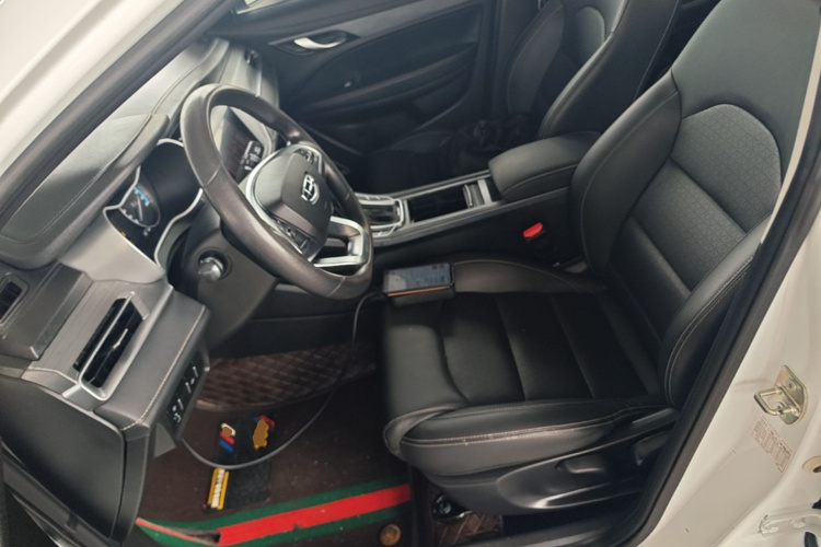 GEELY Emgrand 2021 car image #15
