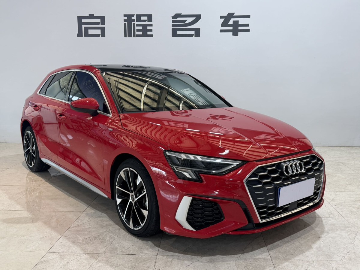 Audi A3 2023 immagine di auto #2