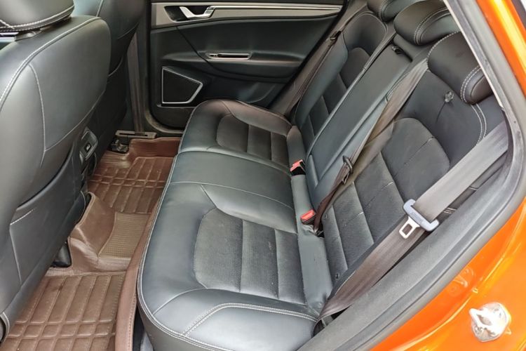GEELY Emgrand GS 2017 car image #17