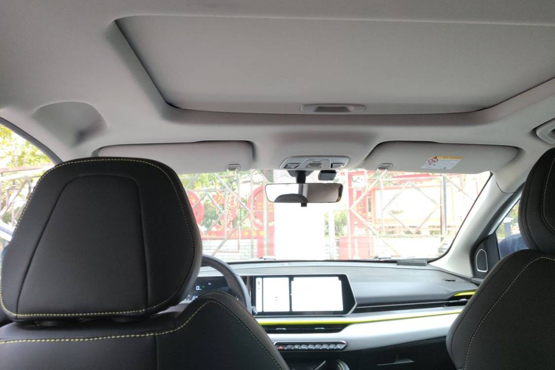 GEELY Coolray 2023 #20 GEELY Coolray 2023 car image #20