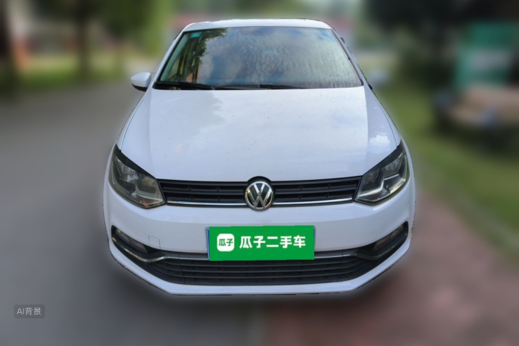 Volkswagen Polo 2015 car image #3