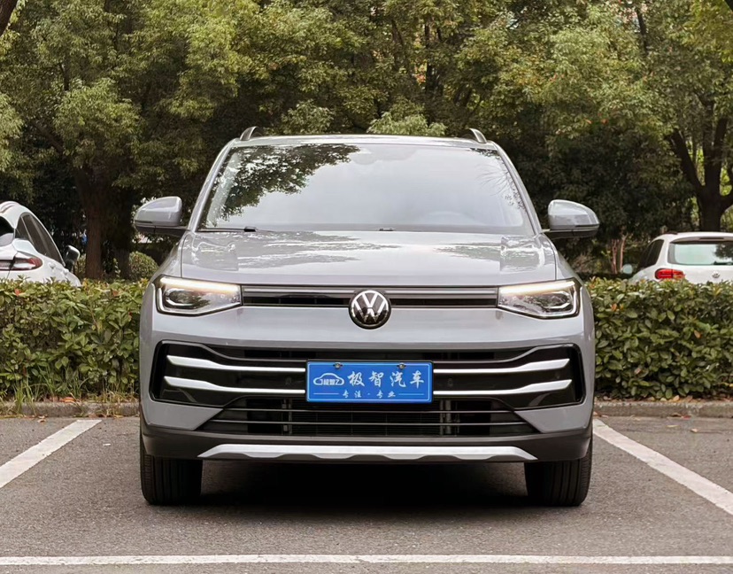 Volkswagen Tharu 2025 #2 Volkswagen Tharu 2025 immagine di auto #2