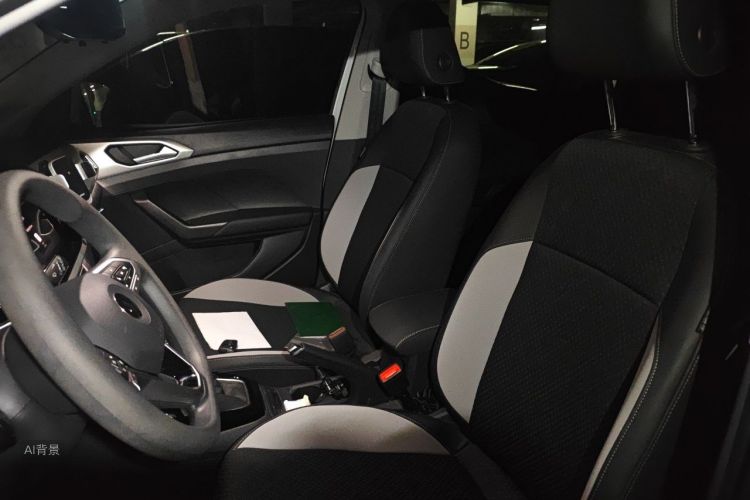 Volkswagen Tacqua 2021 immagine di auto #17
