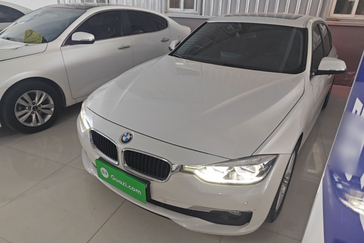 BMW 3 Series 2016 car image #2