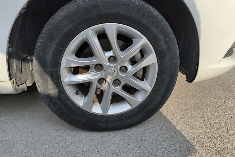 GEELY Emgrand 2018 car image #6