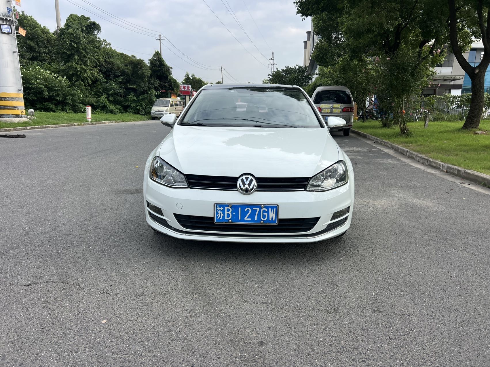 Volkswagen Golf 2014 car image #2