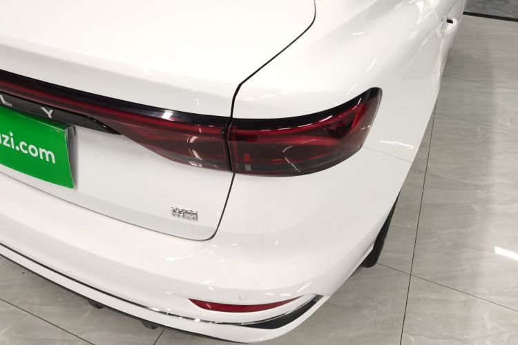 GEELY Emgrand 2023 изображение автомобиля #8