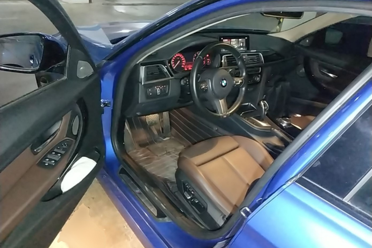 BMW 3 Series 2019 #16 BMW 3 Series 2019 car image #16