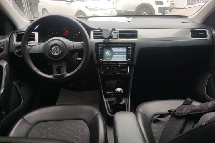 Volkswagen Santana 2015 #10 Volkswagen Santana 2015 car image #10
