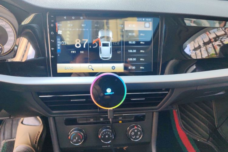 Volkswagen Lavida 2019 #13 Volkswagen Lavida 2019 car image #13
